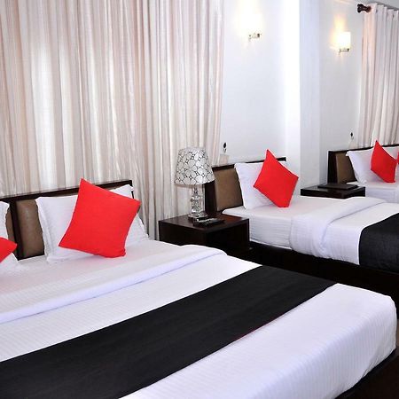 Laa Adams - The Luxurious Living Hotel Хатон Екстериор снимка