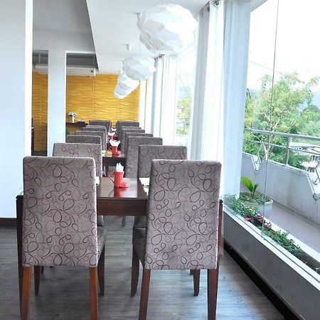 Laa Adams - The Luxurious Living Hotel Хатон Екстериор снимка