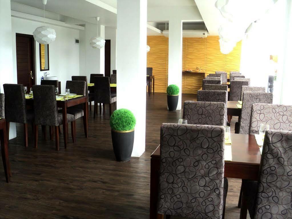 Laa Adams - The Luxurious Living Hotel Хатон Екстериор снимка