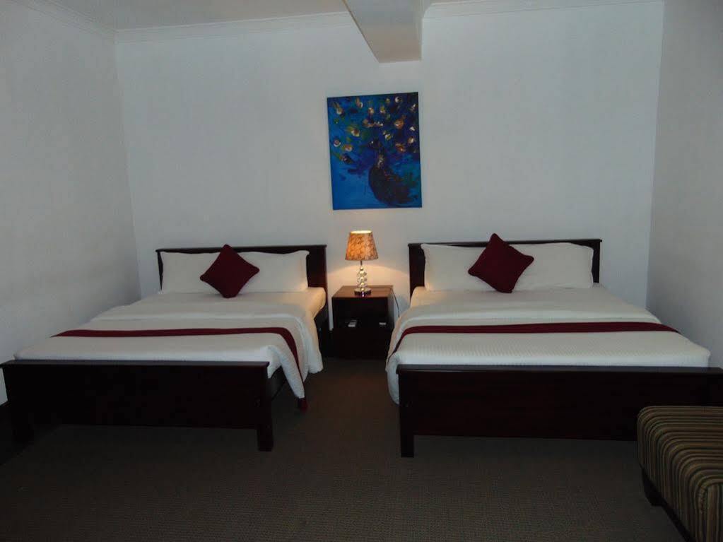 Laa Adams - The Luxurious Living Hotel Хатон Екстериор снимка